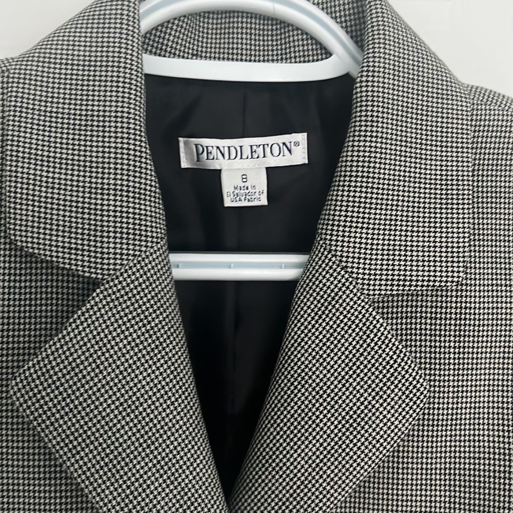 Pendleton Blazer - image 3
